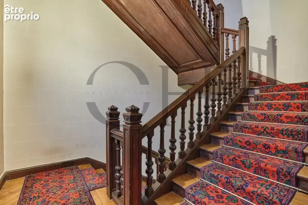 PARIS 8ᵉ – TRIANGLE D'OR – Appartement Haussmannien de réception – 220 m² – Parking - photo 11