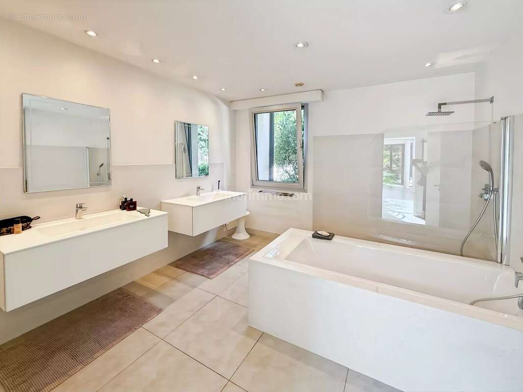 Maison à SOISY-SUR-SEINE