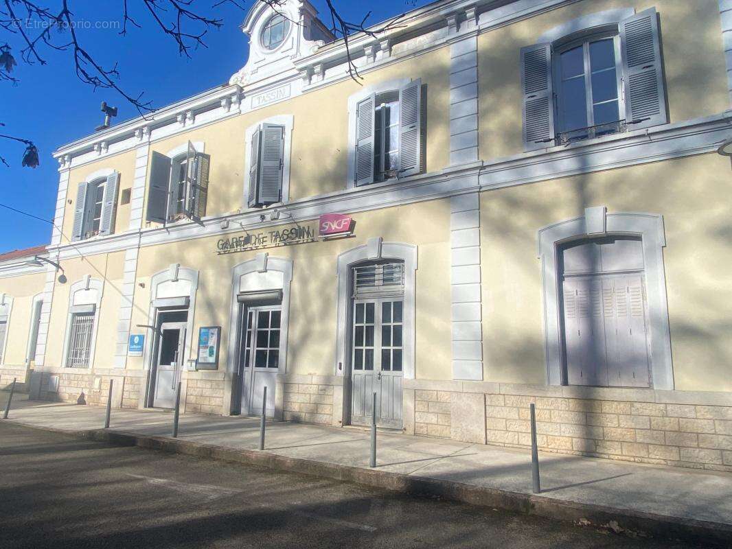 Appartement à TASSIN-LA-DEMI-LUNE