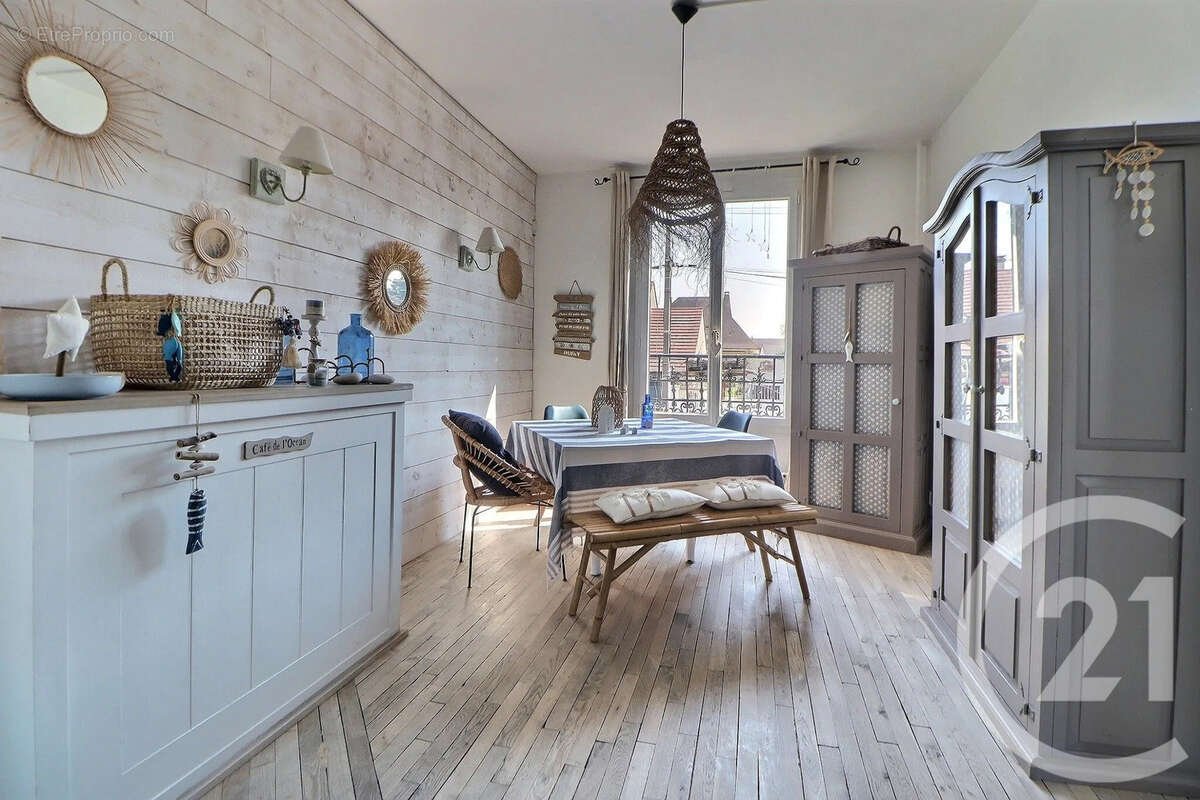 Maison à AULNAY-SOUS-BOIS