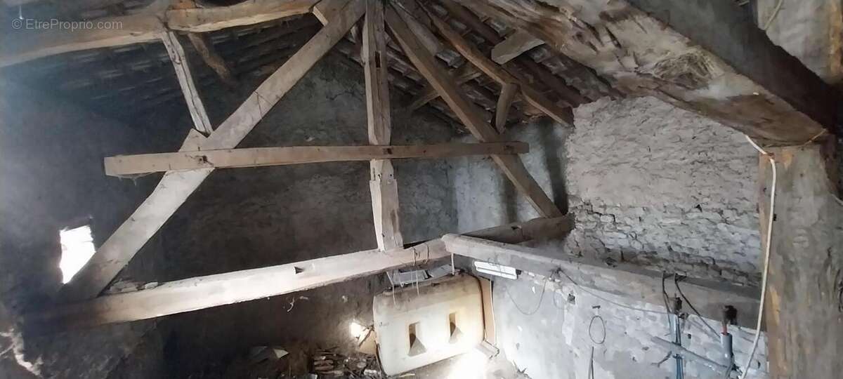 Maison à LA CHAPELLE-LES-LUXEUIL