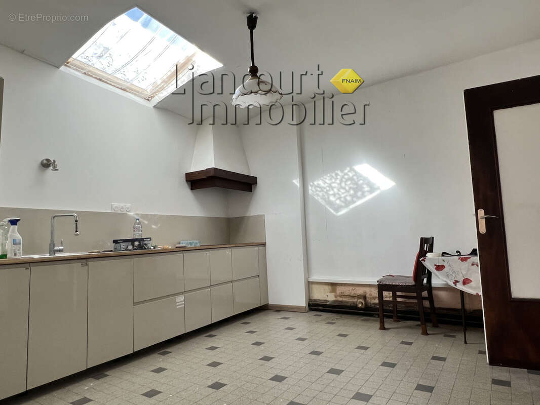 Maison indépendante pleine de charme à RANTIGNY 169900 € - photo 7