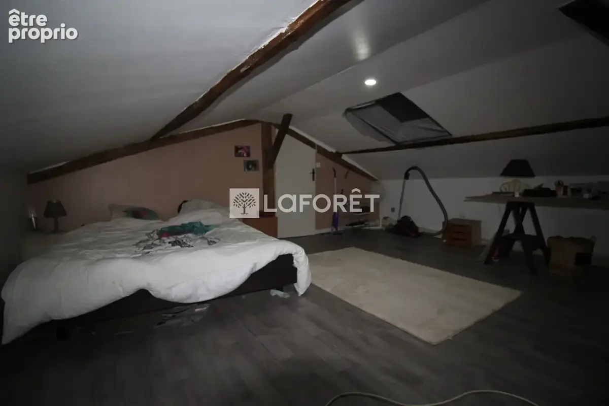 Maison de caractère d'environ 118 m² avec dépendances - photo 11