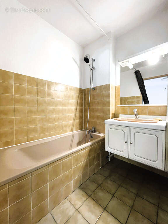 Appartement à POISAT