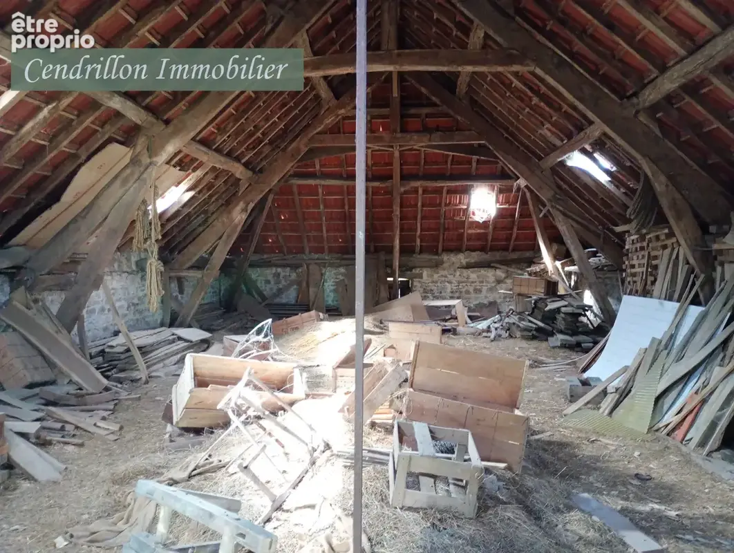 Ancien atelier de charron forgeron de 116 m2 avec sa boutique quincaillerie attenante de 56 m2 sur un terrain - photo 9