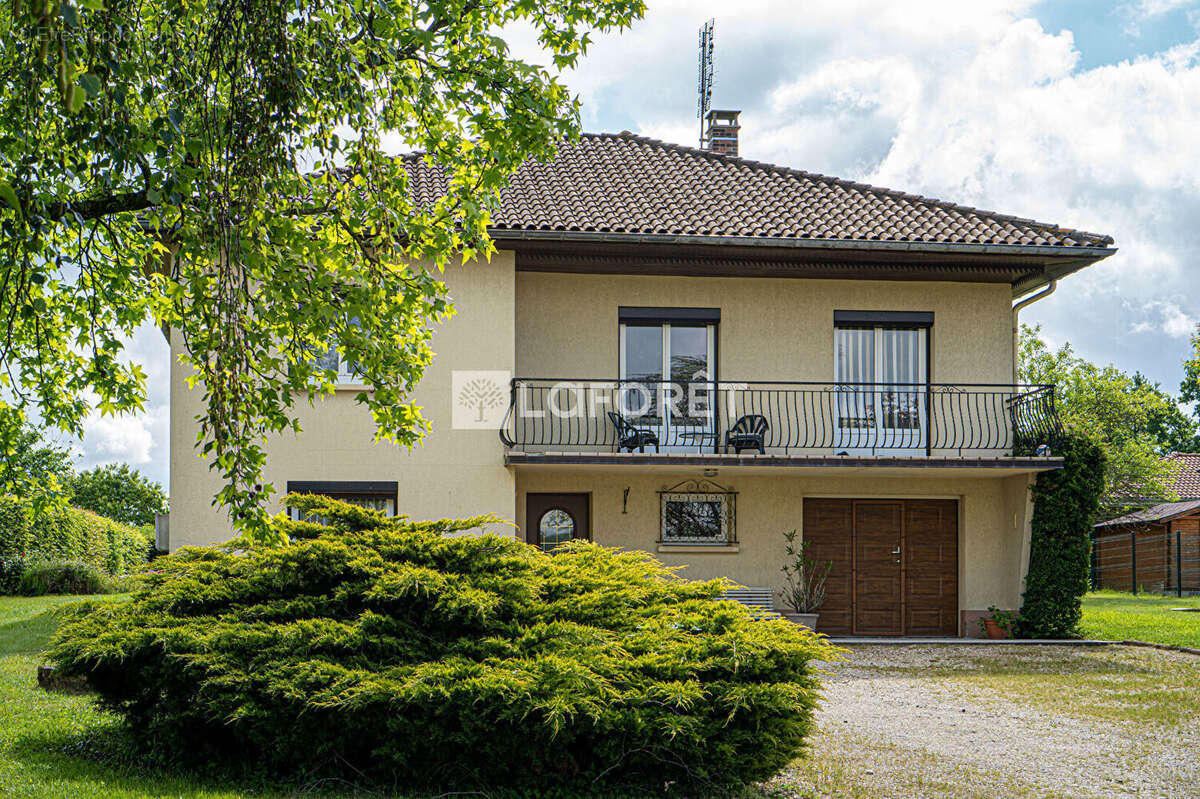Maison Viriat 6 pièces 140m2 - photo 2