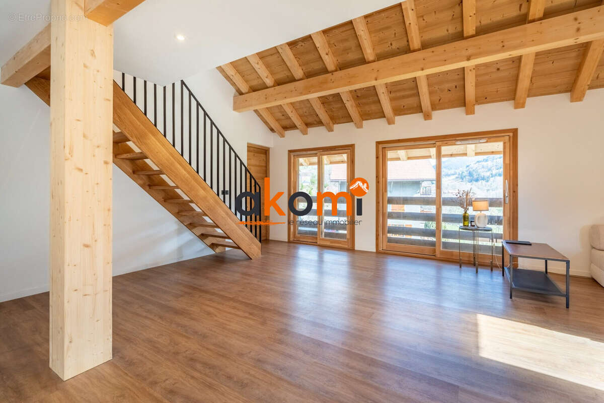 Appartement à LES VILLARDS-SUR-THONES