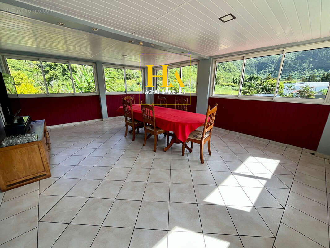 Maison à SAINT-JOSEPH