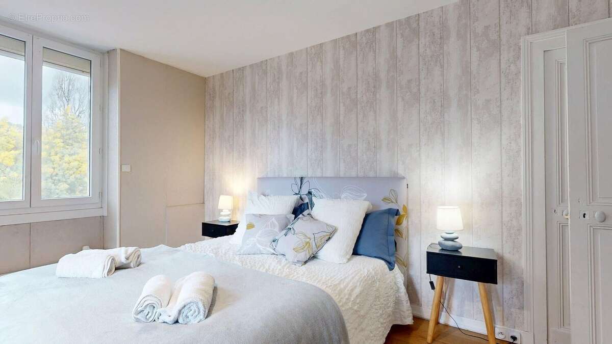 Maison principale chambre 1 - Maison à COUX-ET-BIGAROQUE