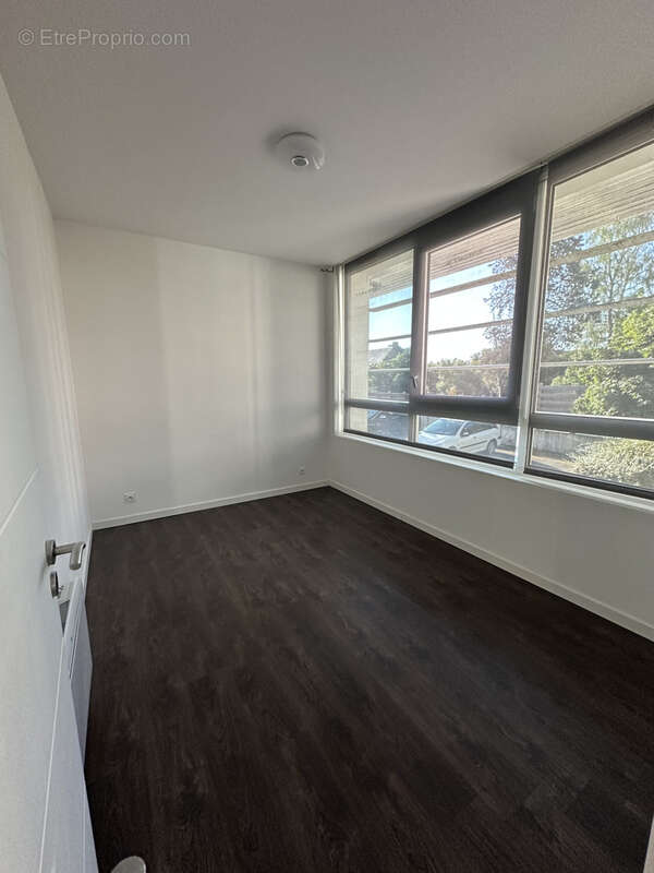 Appartement 2 chambres, terrasse, parking - photo 3
