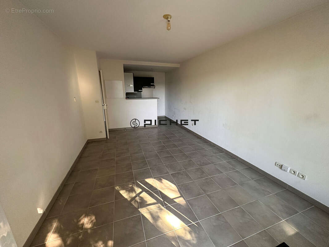 Appartement avec terrasse et parking en sous sol - photo 4