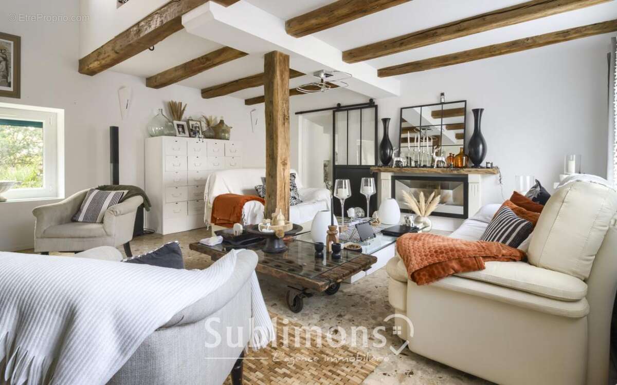 Maison à FROSSAY