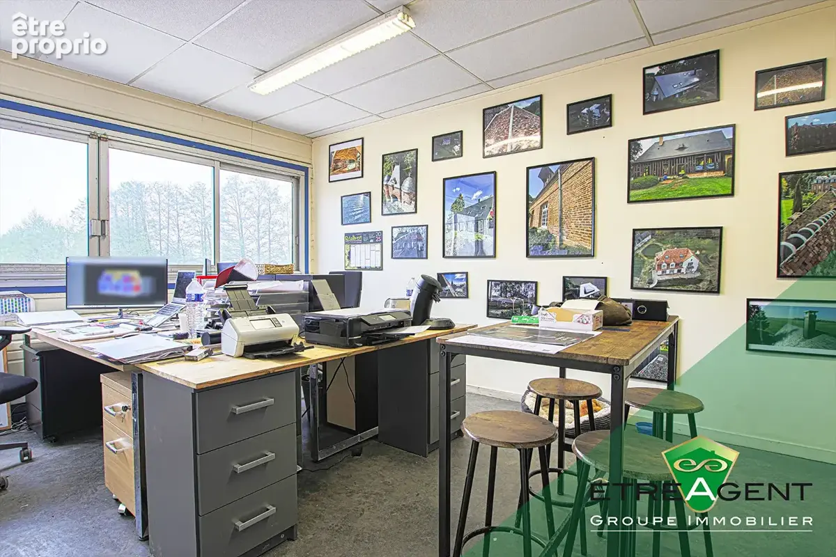 Local commercial 600 m² - atelier + bureaux - photo 4
