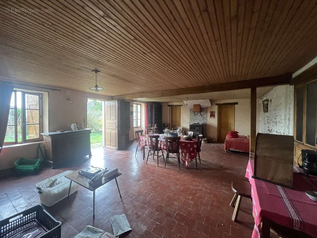 Maison à LE CHATELET