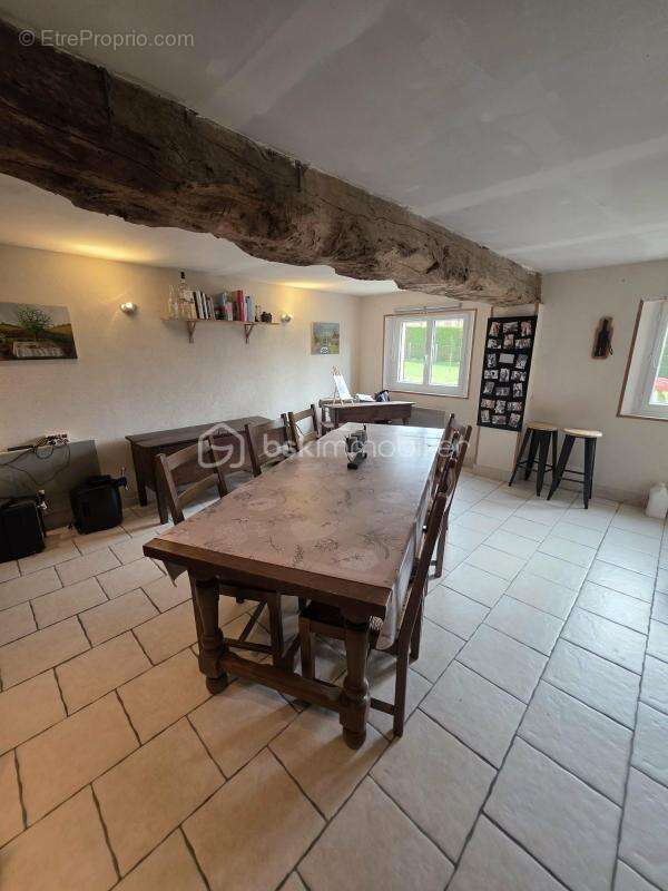 Maison à SAINTE-GAUBURGE-SAINTE-COLOMBE