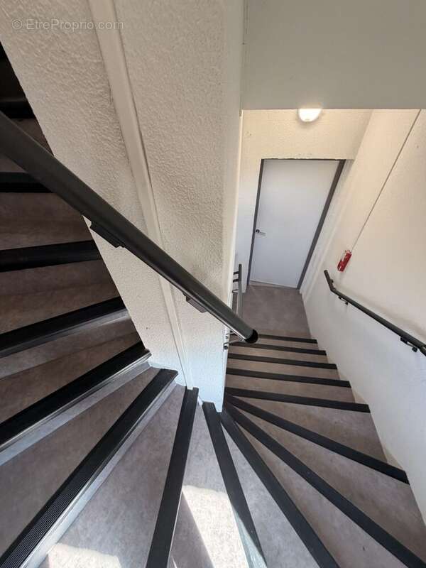 Appartement à PIERRE-BENITE