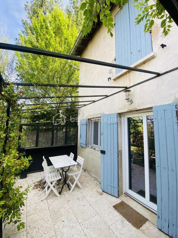 Maison à NOVES