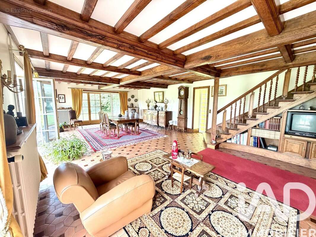 Maison 310 m² à Saint-Pois  - photo 3