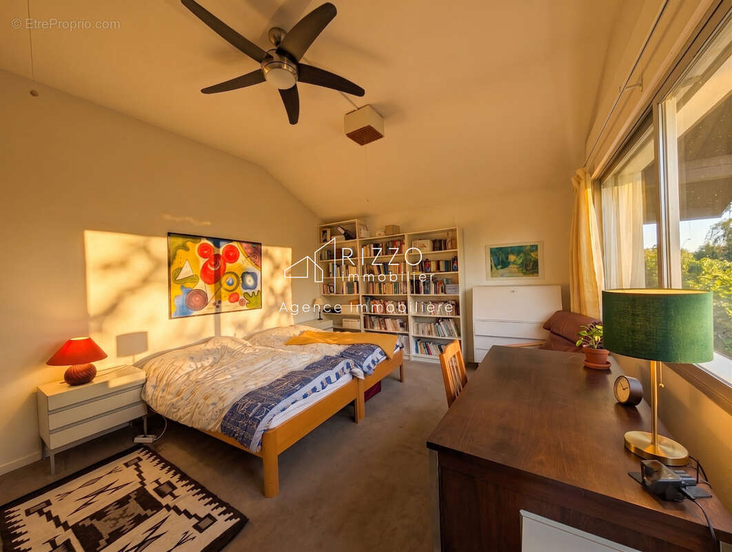Maison à PREVESSIN-MOENS