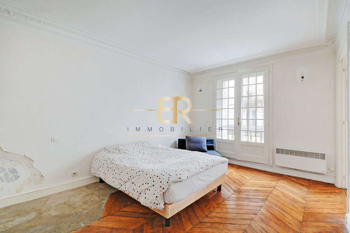 Appartement à PARIS-10E