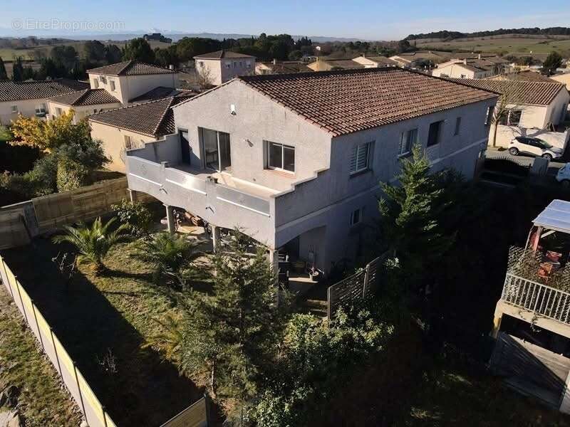 Maison à VILLEMOUSTAUSSOU