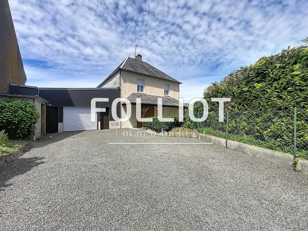 A vendre - Maison de bourg Gavray - photo 11