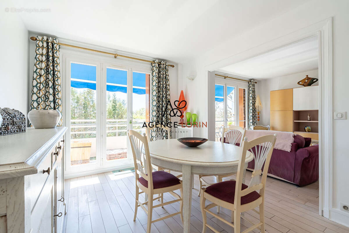 Appartement à LE VESINET