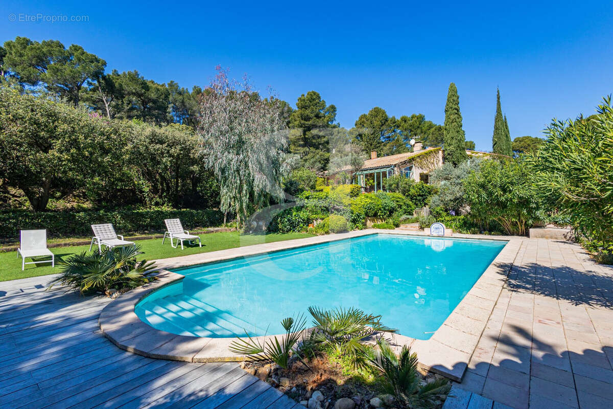 Maison à JONQUERETTES