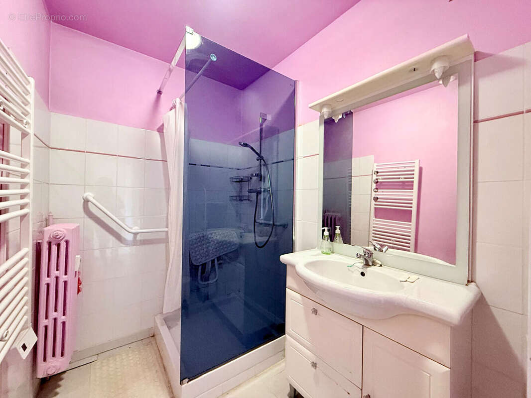 Appartement à DONZERE