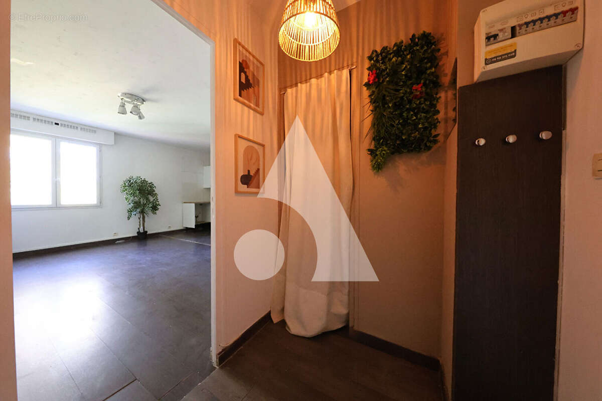 Appartement à CORBEIL-ESSONNES