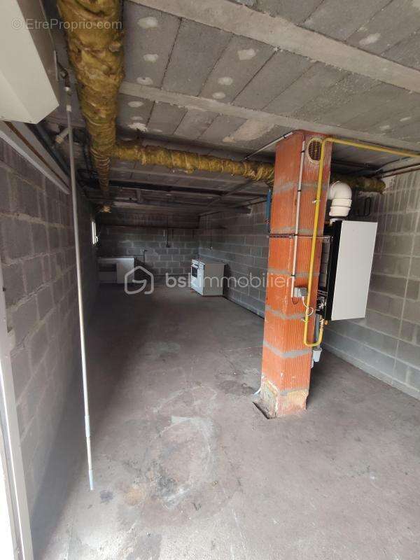 pavillon plein pied  sur sous sol semi enterré - photo 13