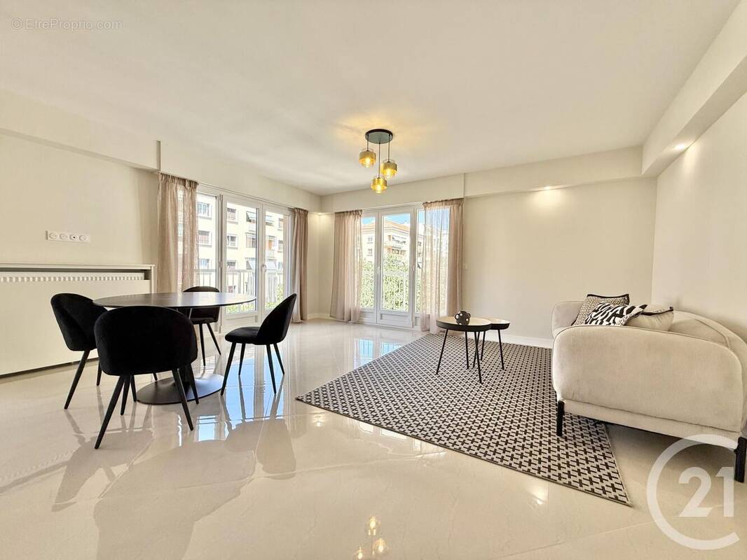 Appartement à NICE