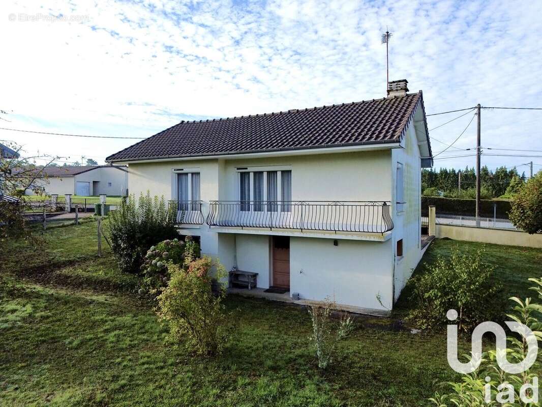 Photo 2 - Maison à COMPREIGNAC