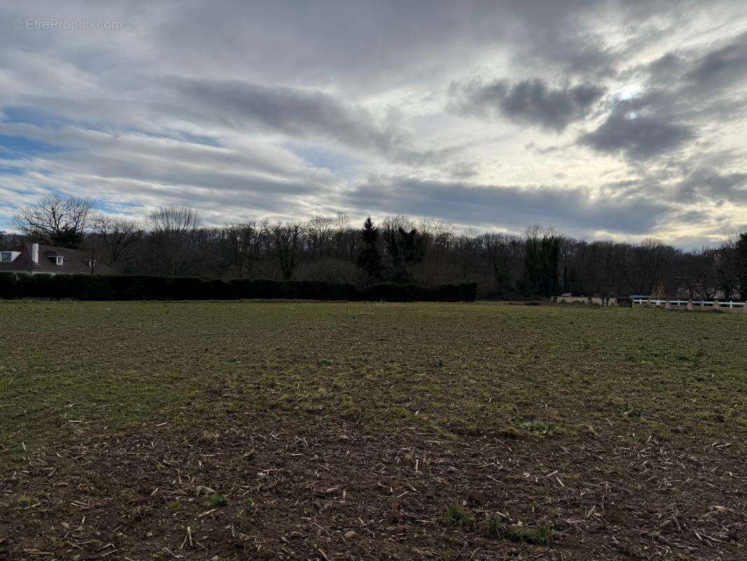 Terrain à IDRON