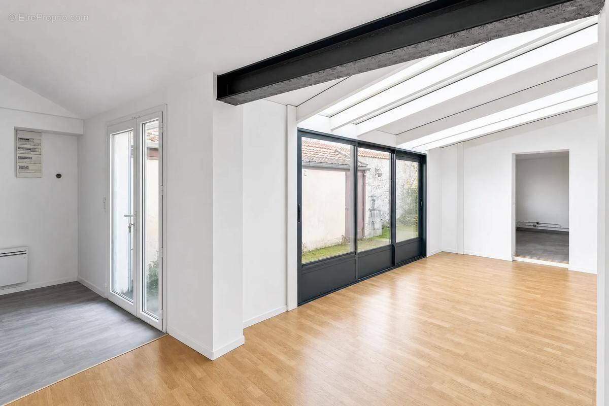 Maison à ETAMPES
