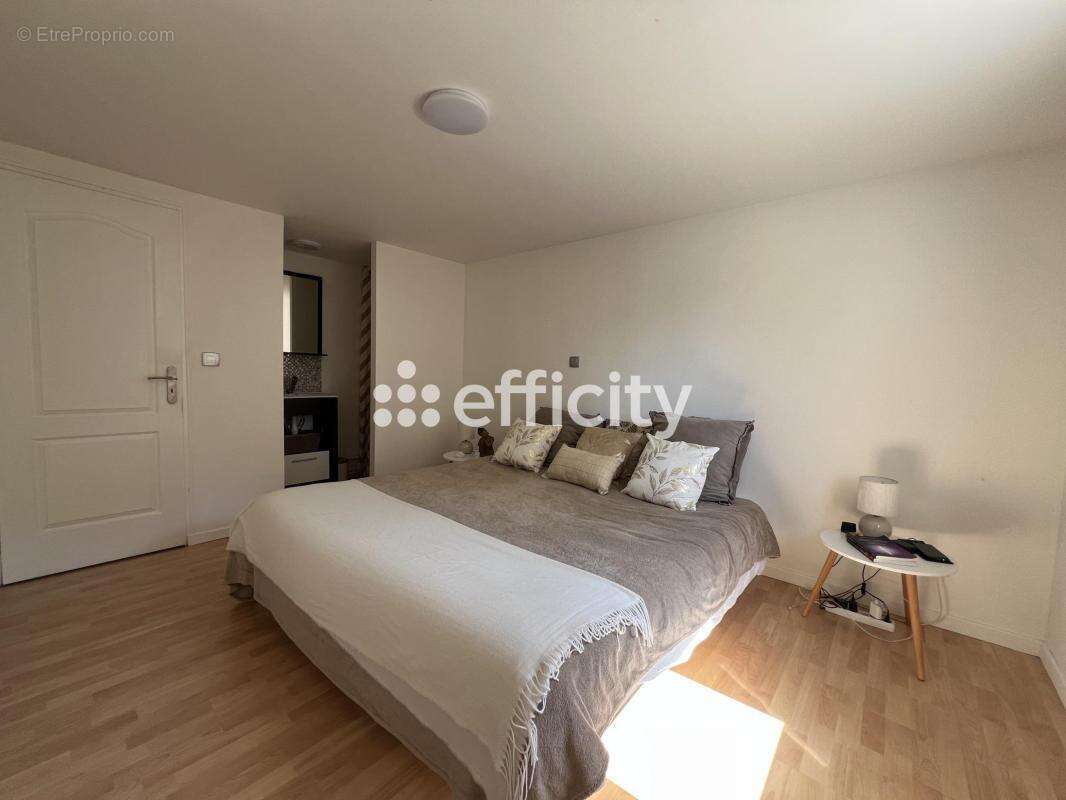 Maison 150 m² à Le Cellier  - photo 11