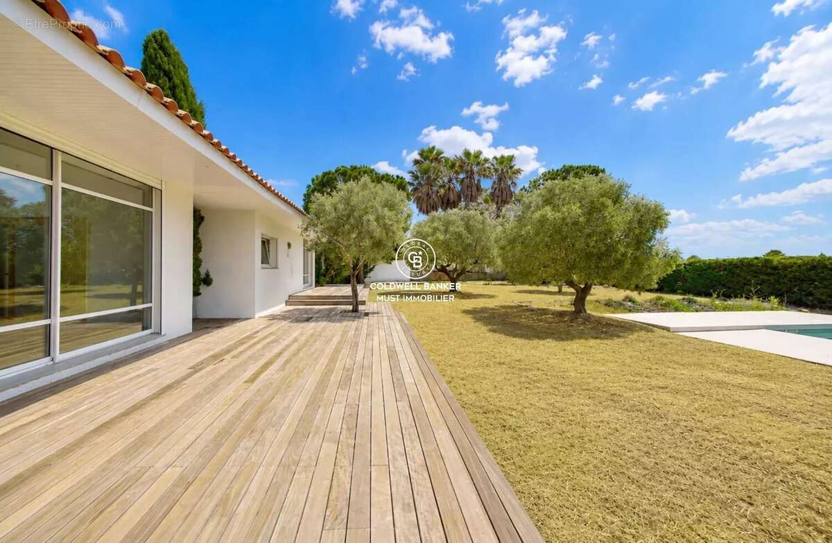 Plain pied 1600m² de parcelle - photo 2