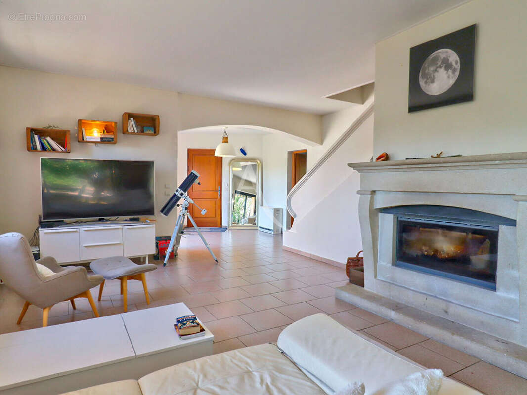Villa lumineuse type 5 au calme sur 3612 m2 avec oliviers pierrevert - photo 8