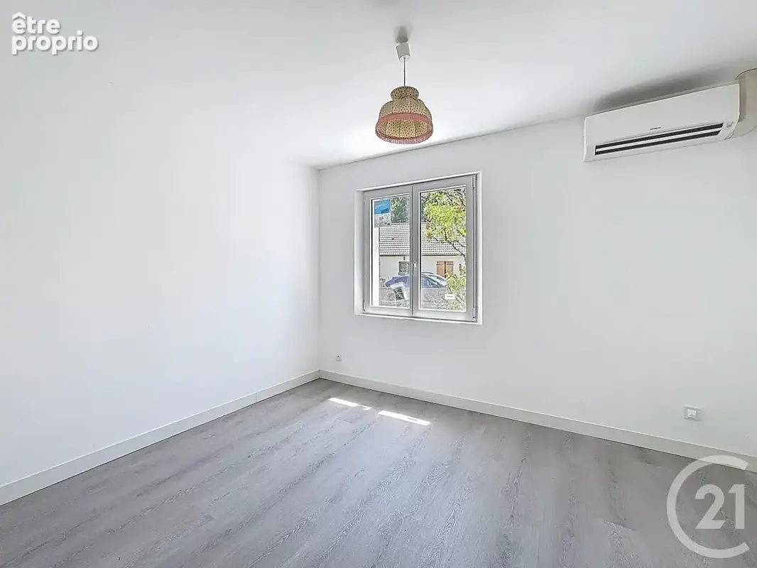 Maison 4 pièces 93 m² à vendre à La Ferte-Saint-Aubin (45240) - photo 7