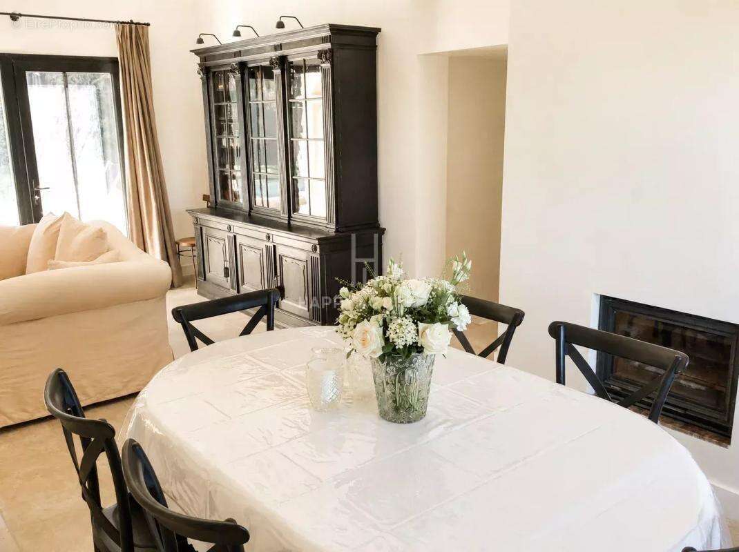 Maison à MAUSSANE-LES-ALPILLES