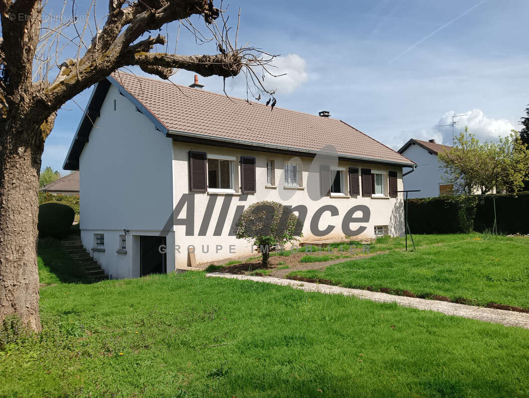 Maison à LUXEUIL-LES-BAINS