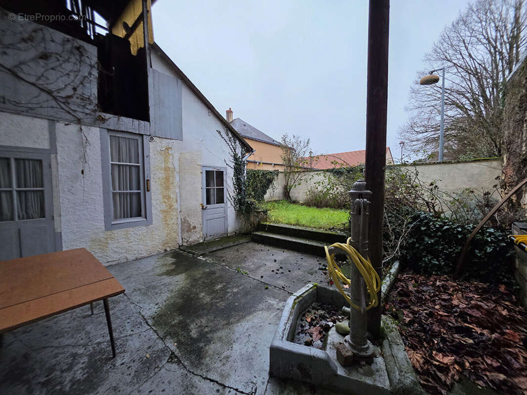 Maison à TOURNON-SAINT-MARTIN