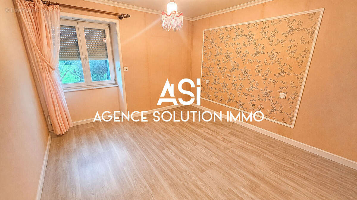 Maison de caractère avec dépendances sur 9 420 m² ? Ambrières-les-Vallées - photo 11