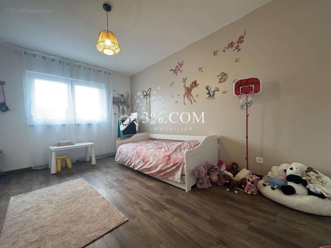 3%COM Belle maison d'architecte  4 chambres et 2 salles de b - photo 14