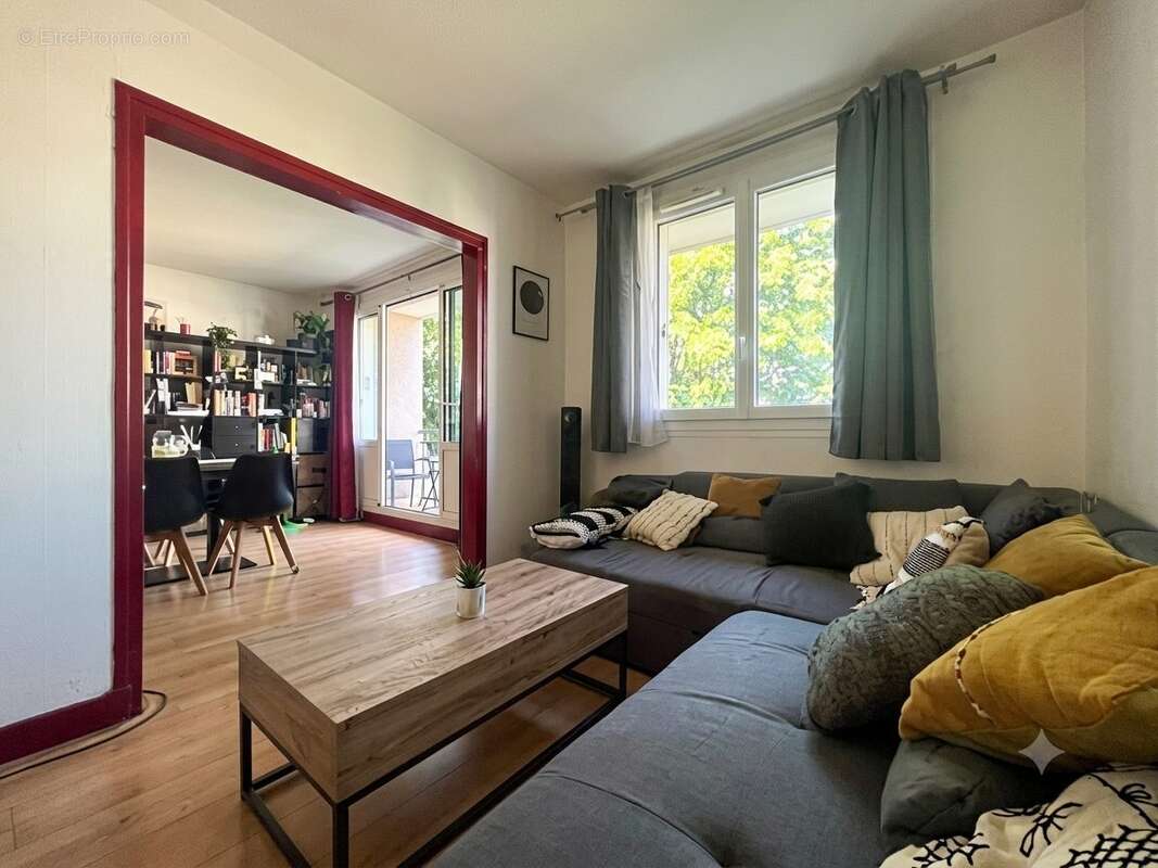 Appartement à BOIS-D'ARCY