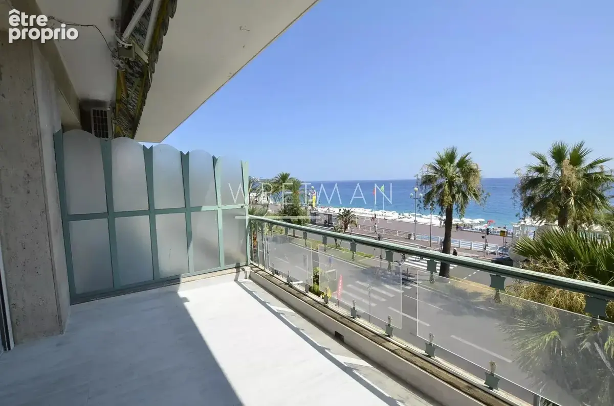Appartement livré entièrement refait avec terrasse vue mer - Nice, Promenade des Anglais - photo 2