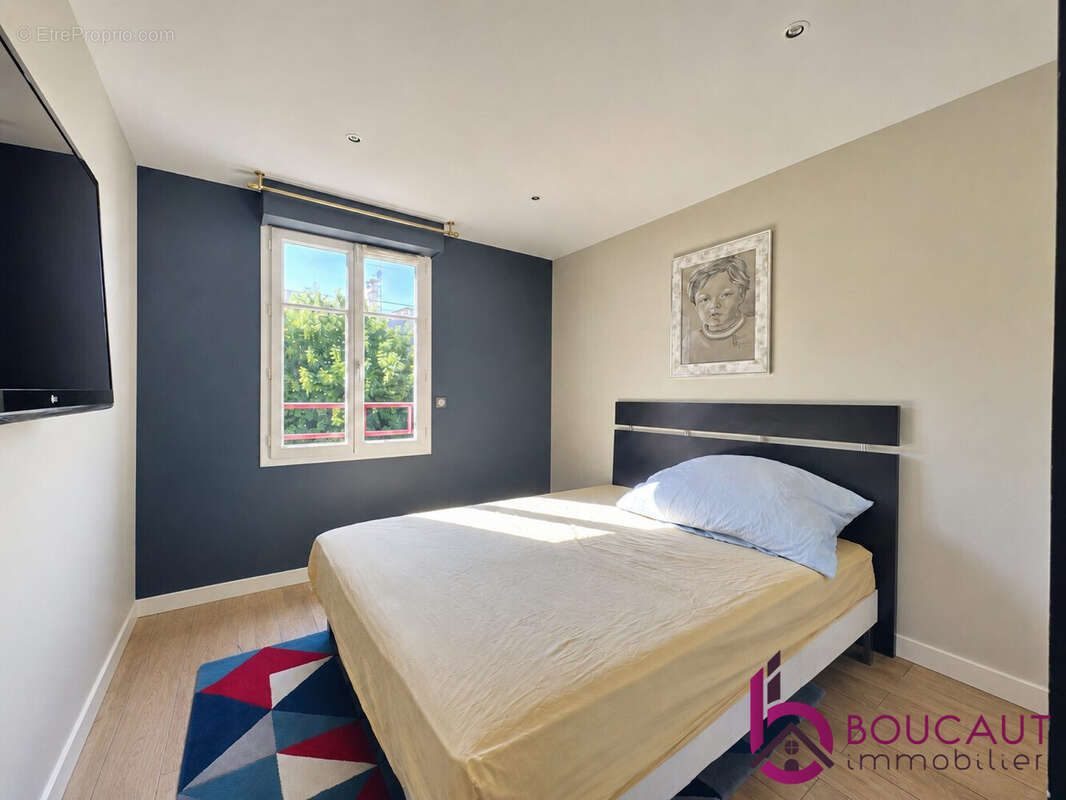 Appartement à LE PLESSIS-ROBINSON