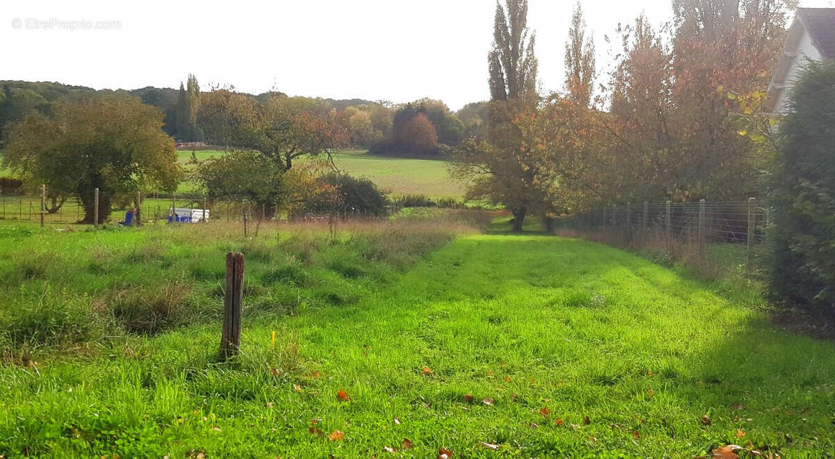 Tres bien place au calme - photo 2