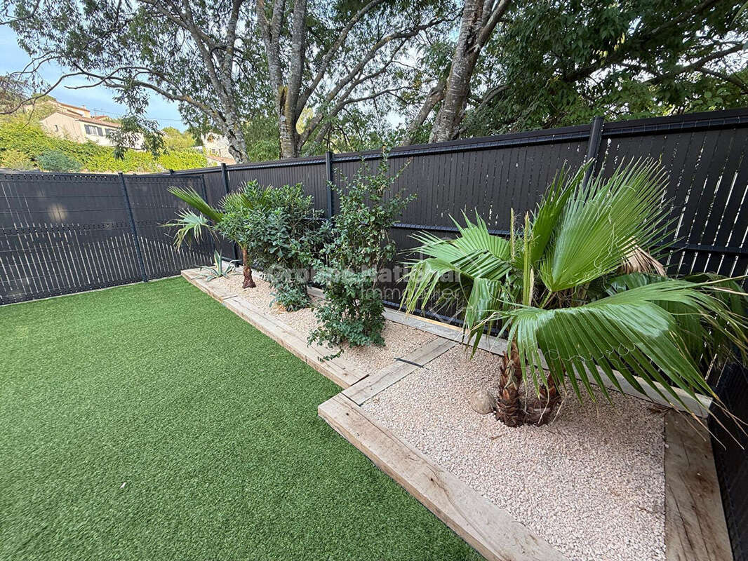 Maison à VINON-SUR-VERDON