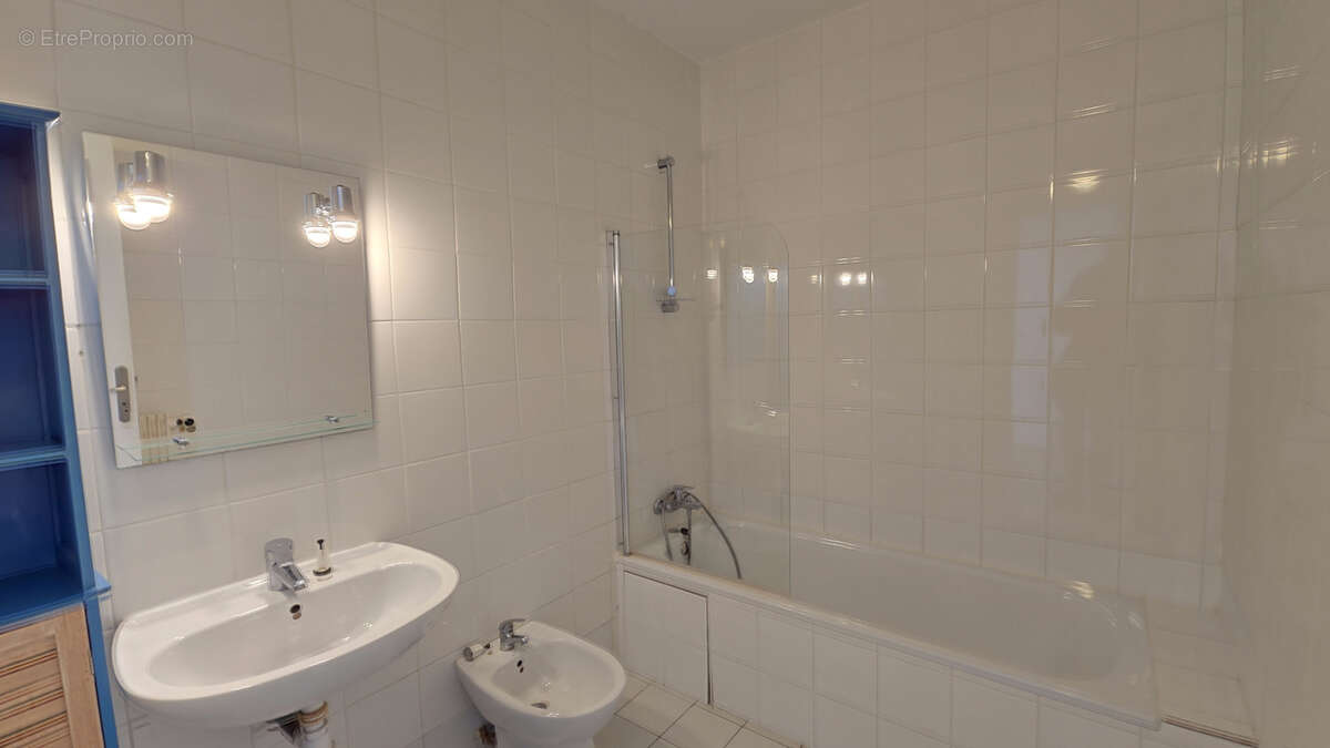 LE CANNET à vendre 4 pièces de 112 m2 en dernier étage avec terrasses cave et garage - photo 16
